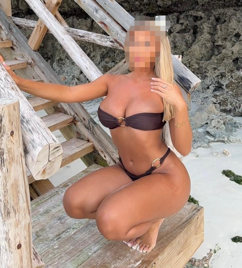 Chica busca chico en Almería: Chica busca chico