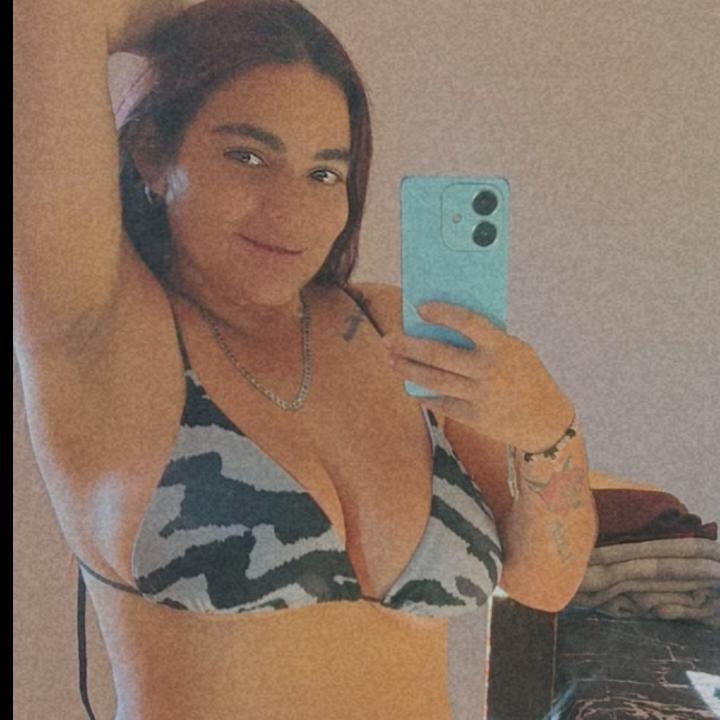 643764866: Chica busca chico en Tenerife