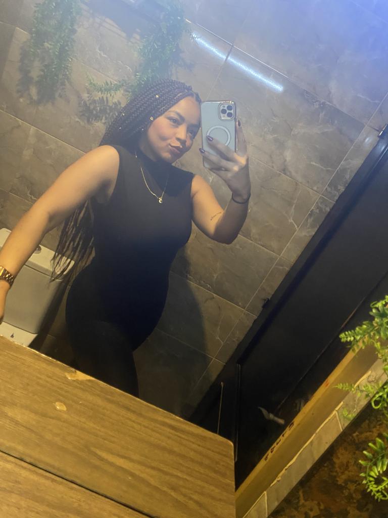 603357479: Chica busca chico en Cádiz