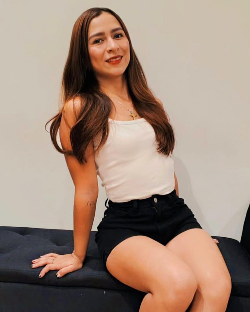 631184134: Chica busca chico en Mallorca