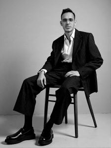 674067103: Chico busca chica en Alicante