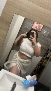 613264595: Chica busca chico en Málaga