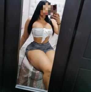 674000144: Chica busca chico en Sevilla