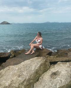 612277158: Chica busca chico en Madrid