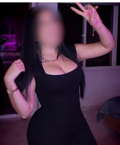 637788085: Chica busca chico en Sevilla