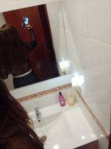 613734217: Chica busca chico en Madrid