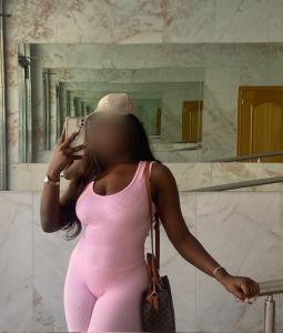 644865667: Chica busca chico en Navarra