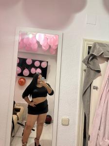 656538985: Chica busca chico en Sevilla