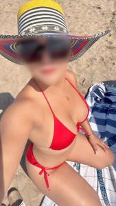631584083: Chica busca chico en Gerona