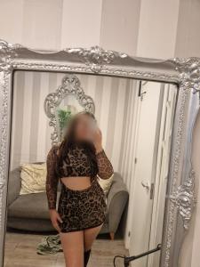 617409428: Chica busca chico en Valencia