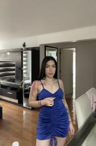 674988319: Chica busca chico en Ibiza