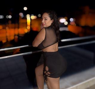 631443241: Chica busca chico en Ibiza