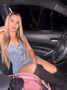 647315397: Chica busca chico en Madrid