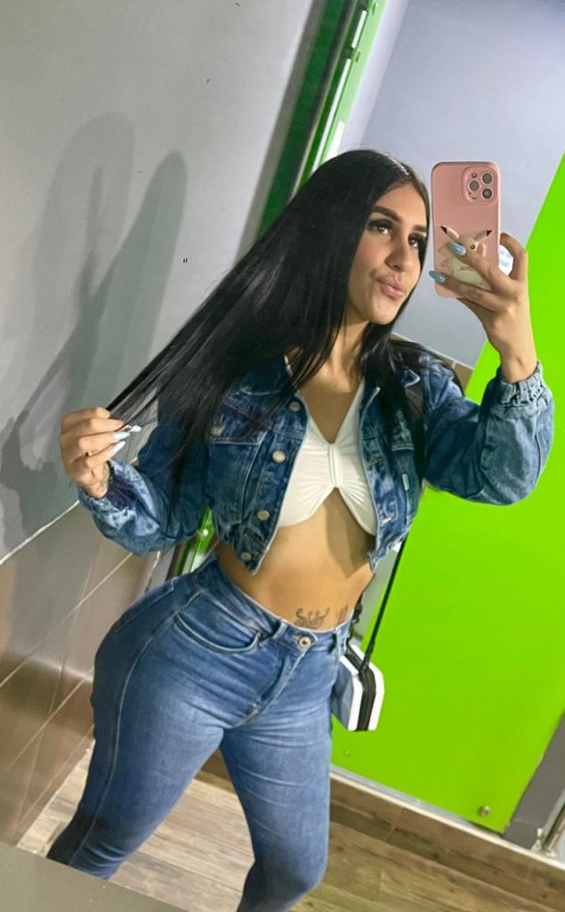 Chica busca chico en Málaga: Chica busca chico