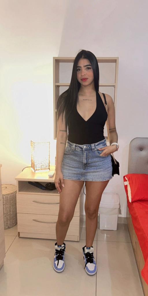 610643116: Chica busca chico en Barcelona