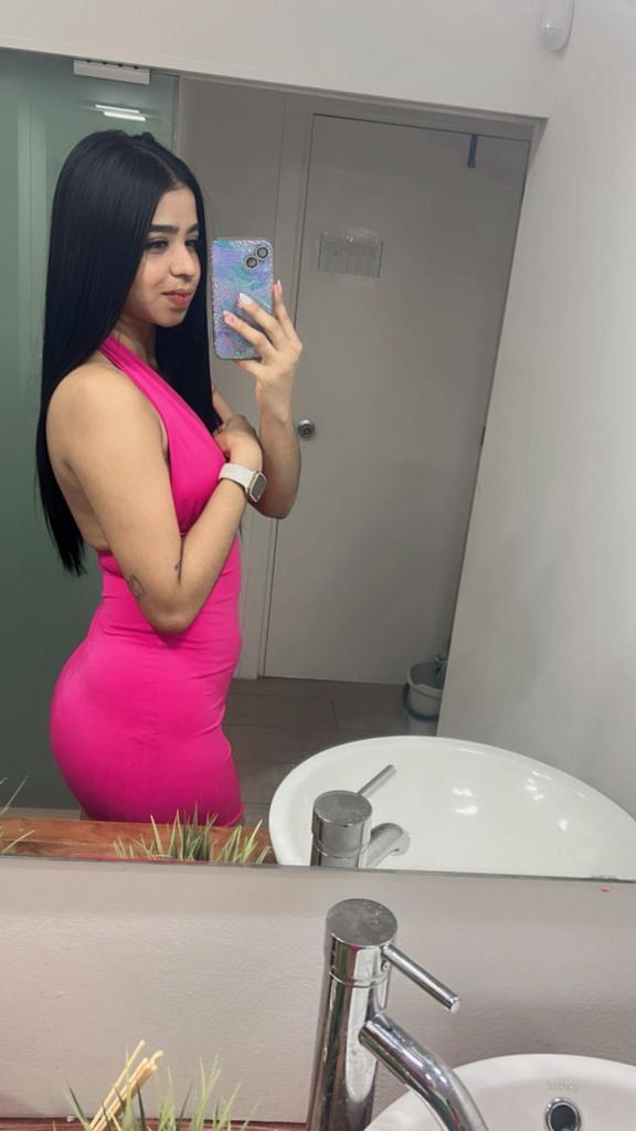 610643116: Chica busca chico en Barcelona