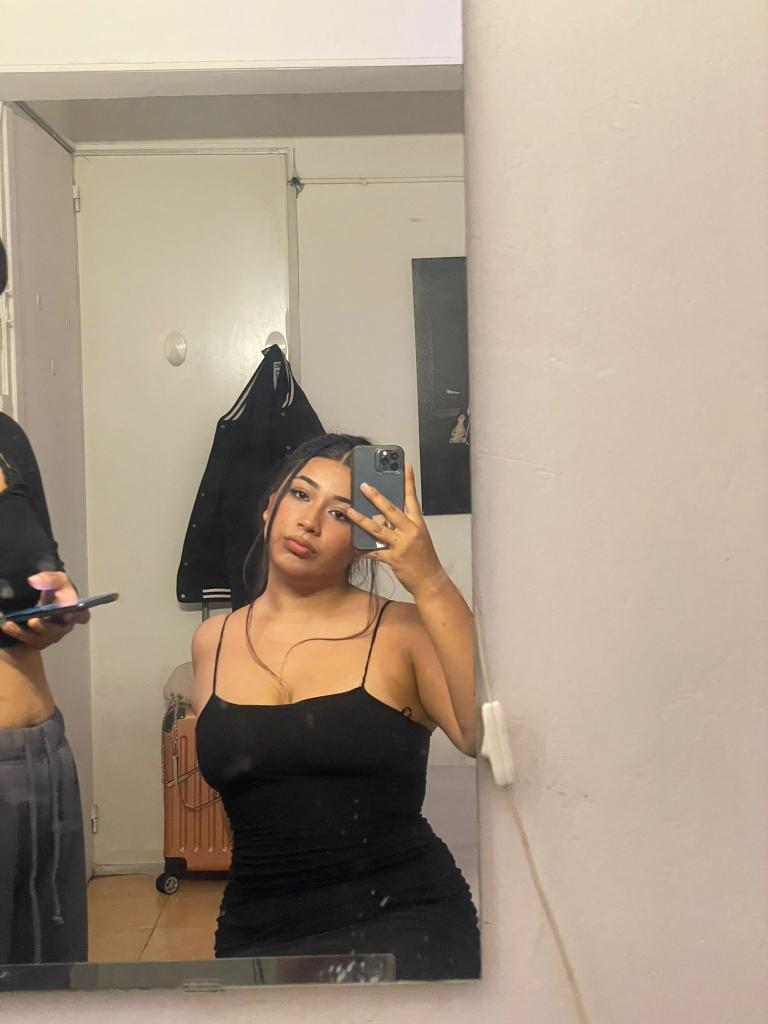 Chica busca chico en Barcelona: 