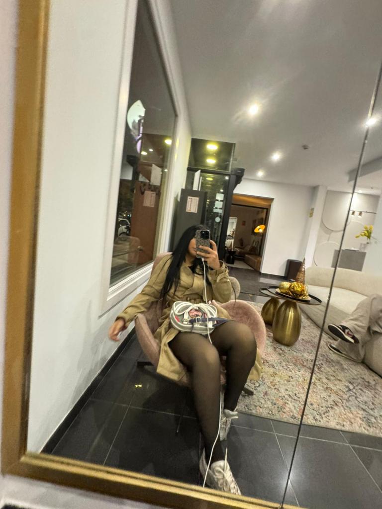 632958514: Chica busca chico en Granada