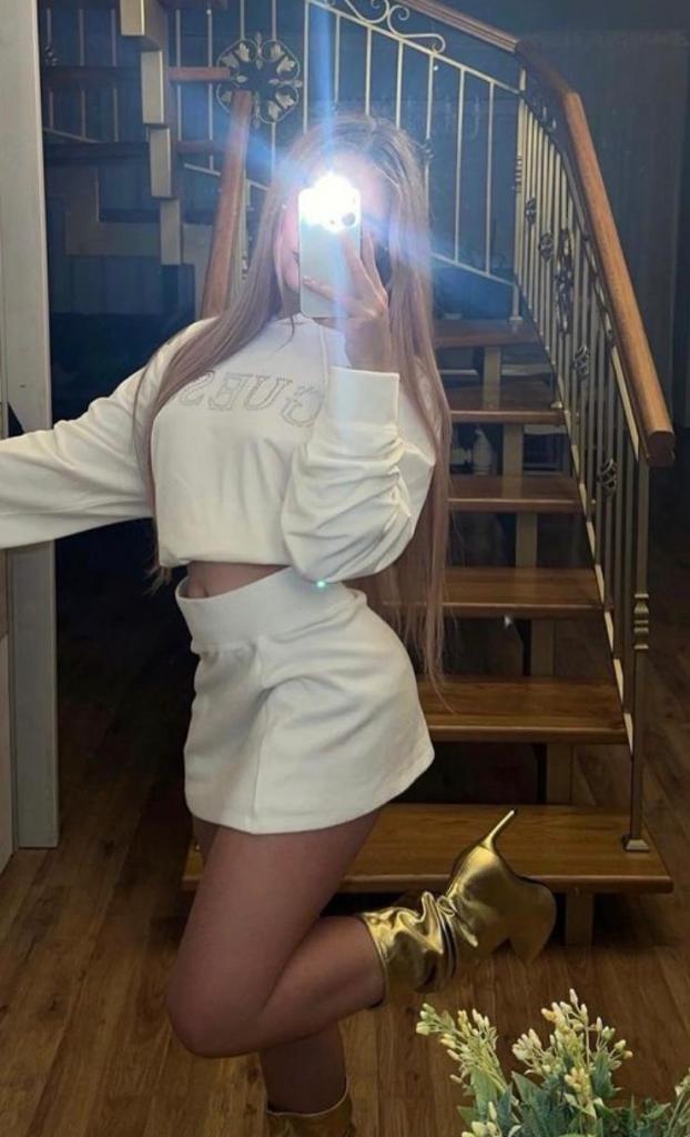 Chica busca chico en Granada: 