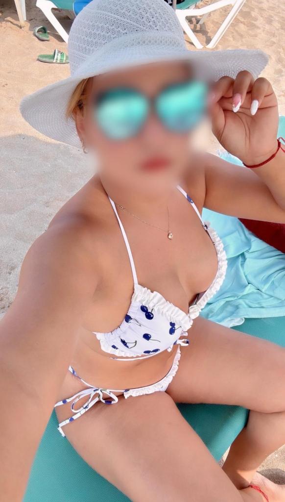 631584083: Chica busca chico en Gerona