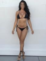 647781551: Chica busca chico en Barcelona