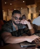 671854137: Chico busca chica en Málaga