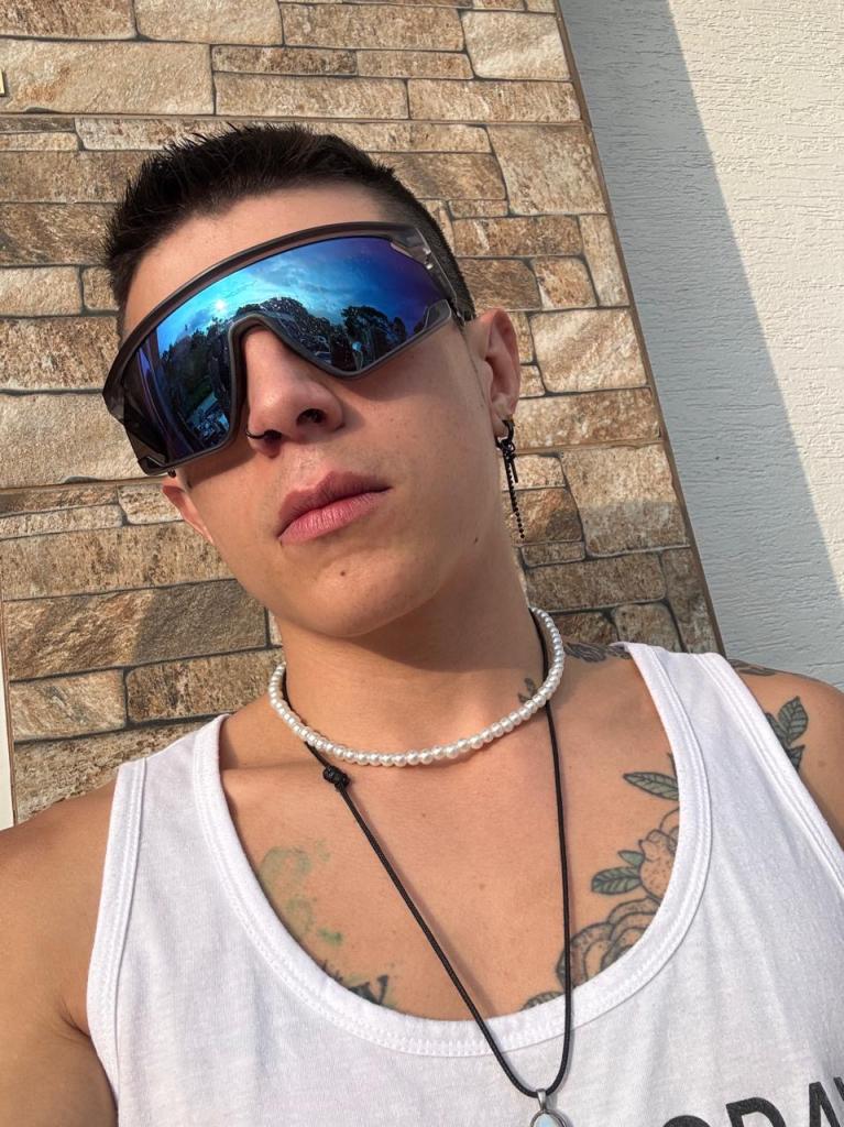 Chico busca chica en Tarragona: 