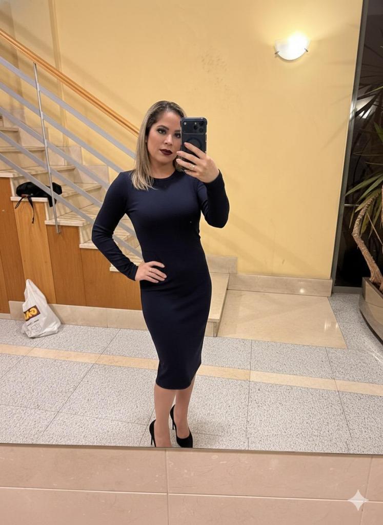 653980398: Chica busca chico en Orense