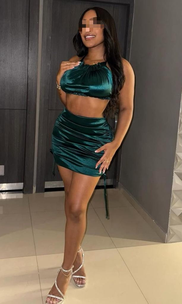 Chica busca chico en Almería: 