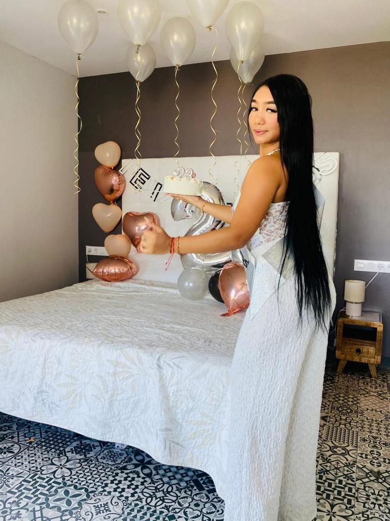 Chica busca chico en Granada: 