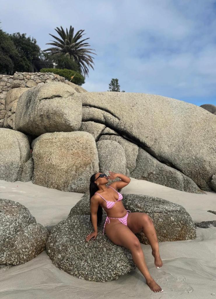 631665664: Chica busca chico en León