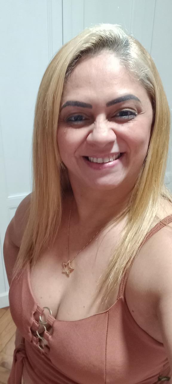 611285189: Chica busca chico en Pontevedra