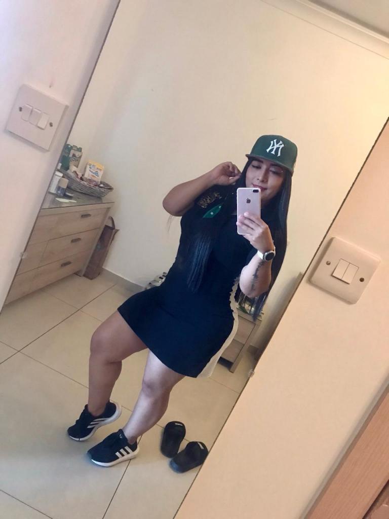 Chica busca chico en Barcelona: Chica busca chico