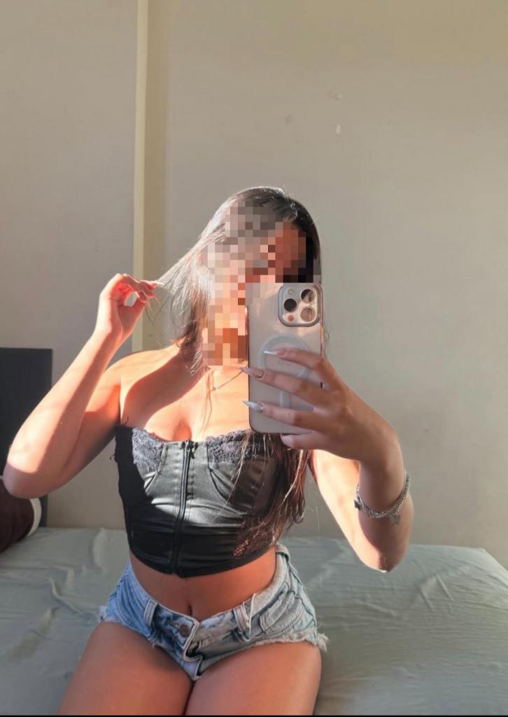 643572481: Chica busca chico en Madrid