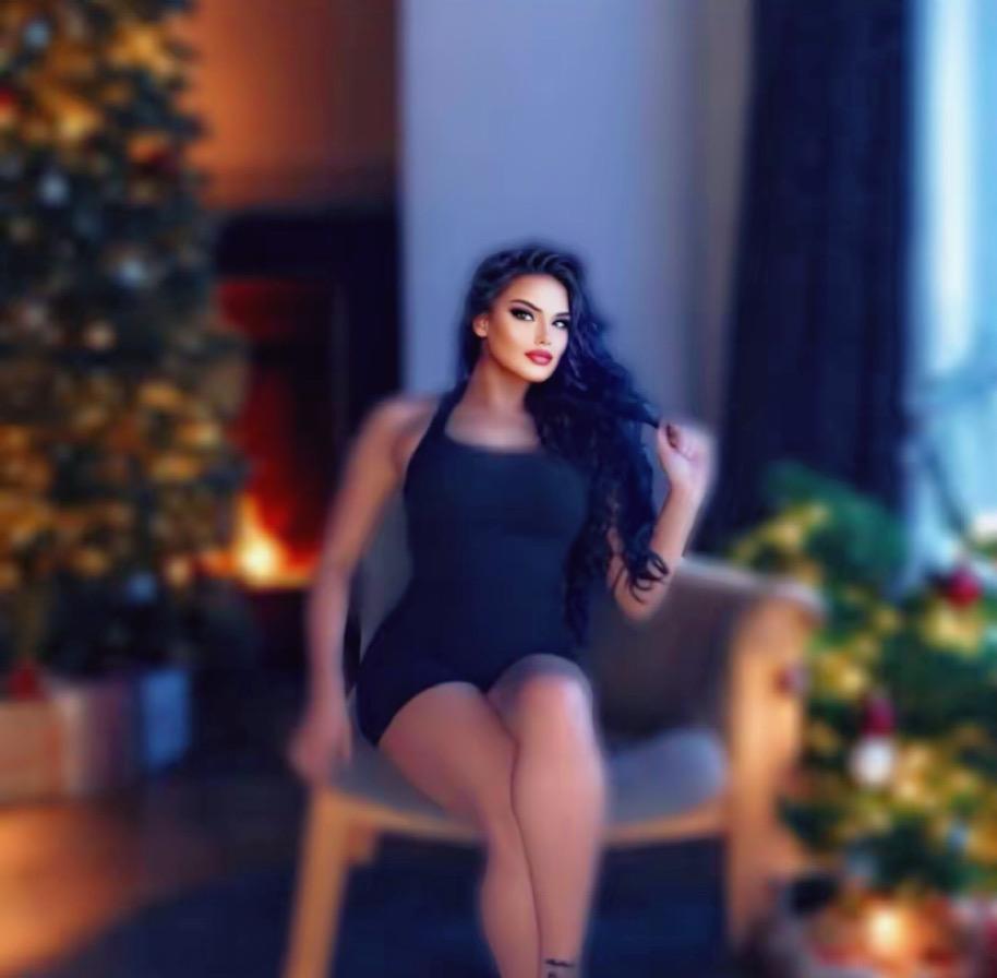 660172686: Travesti en Barcelona