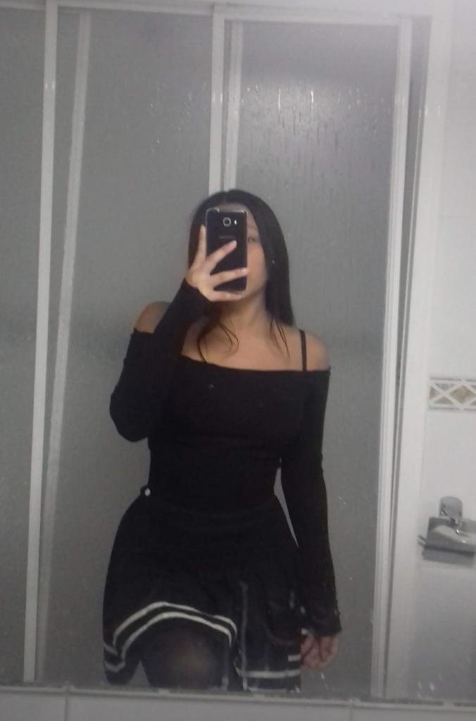 667585041: Chica busca chico en Madrid