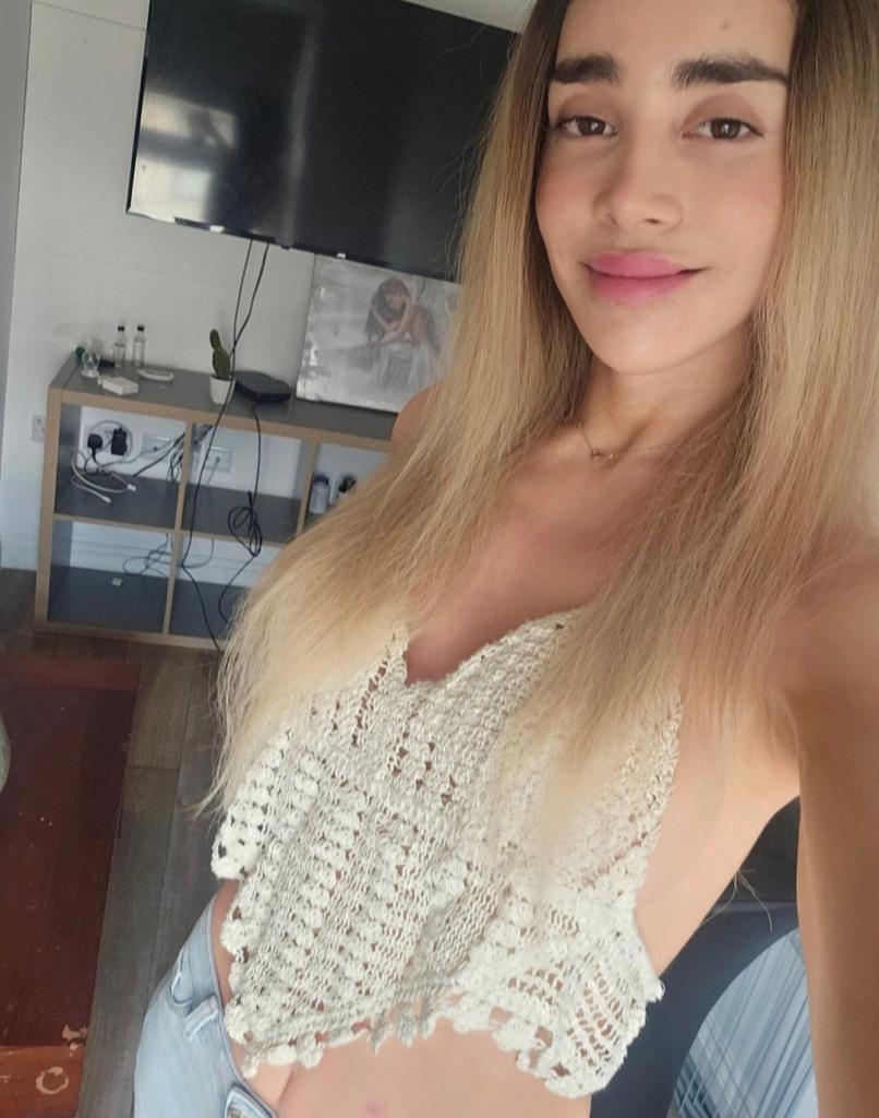 614773935: Transexual en Valencia