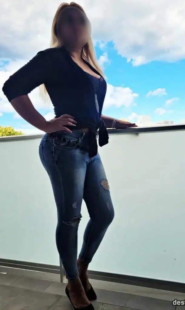 632287015: Chica busca chico en Cantabria