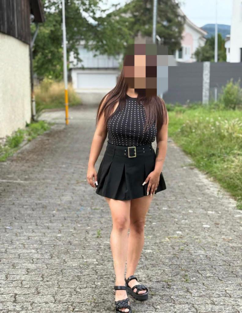653898401: Chica busca chico en Cáceres