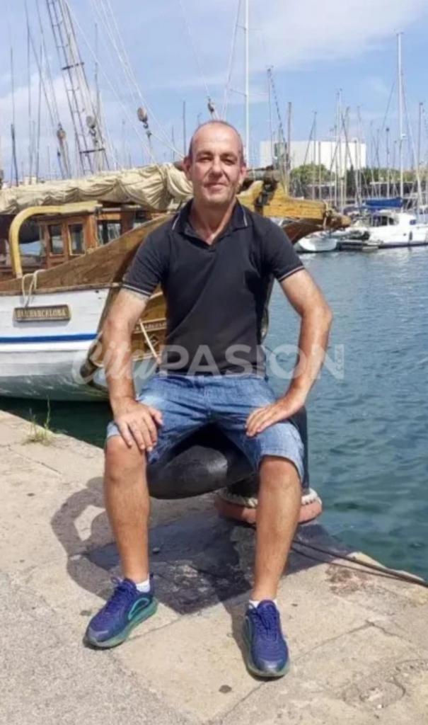 631296756: Chico busca chica en Ibiza