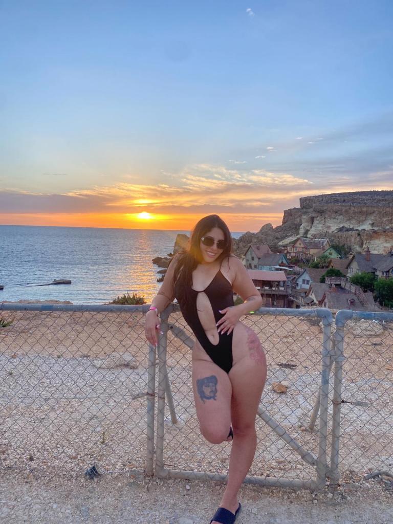 695386190: Chica busca chico en Mallorca