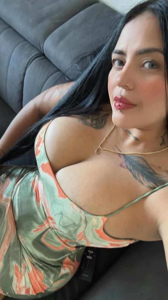 662907798: Chica busca chico en Sevilla