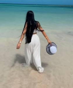 633368811: Chica busca chico en Sevilla