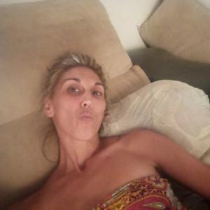 744790856: Chica busca chico en Cádiz