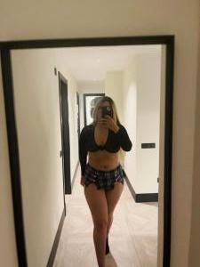 637034624: Chica busca chico en Granada