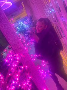 647292084: Chica busca chico en Madrid