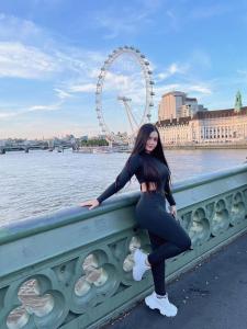 651041244: Chica busca chico en Barcelona