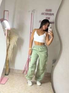 615865631: Chica busca chico en Barcelona