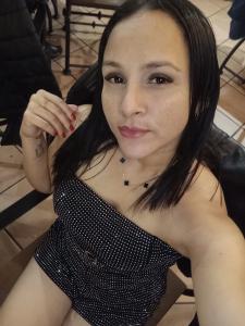 667795050: Chica busca chico en Córdoba