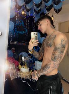 670688346: Chico busca chica en Madrid